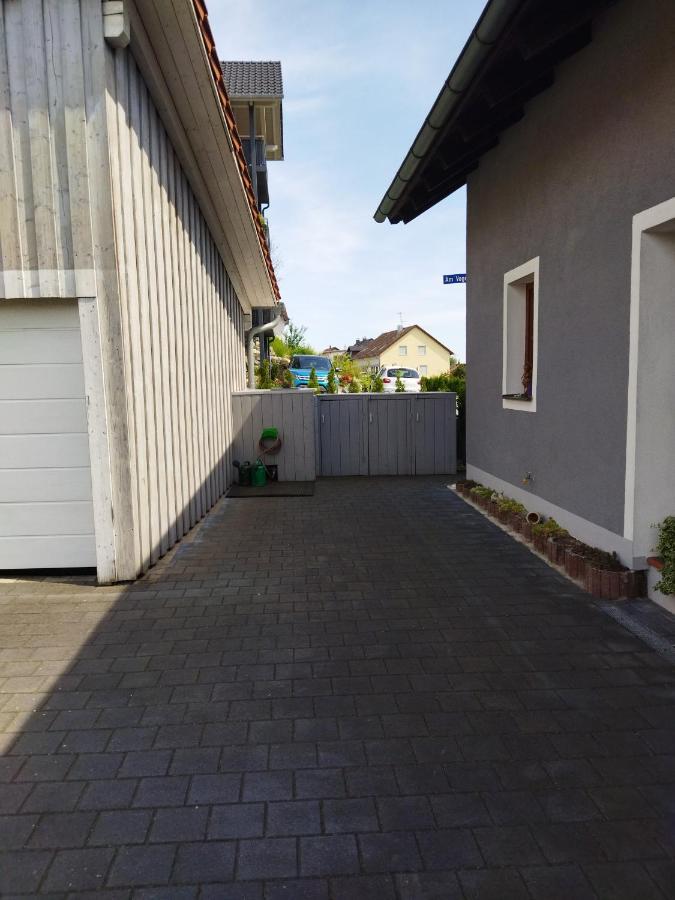 Aussergewoehnliche Atelierferienwohnung Mit Balkon An Der Donau Winzer Ngoại thất bức ảnh